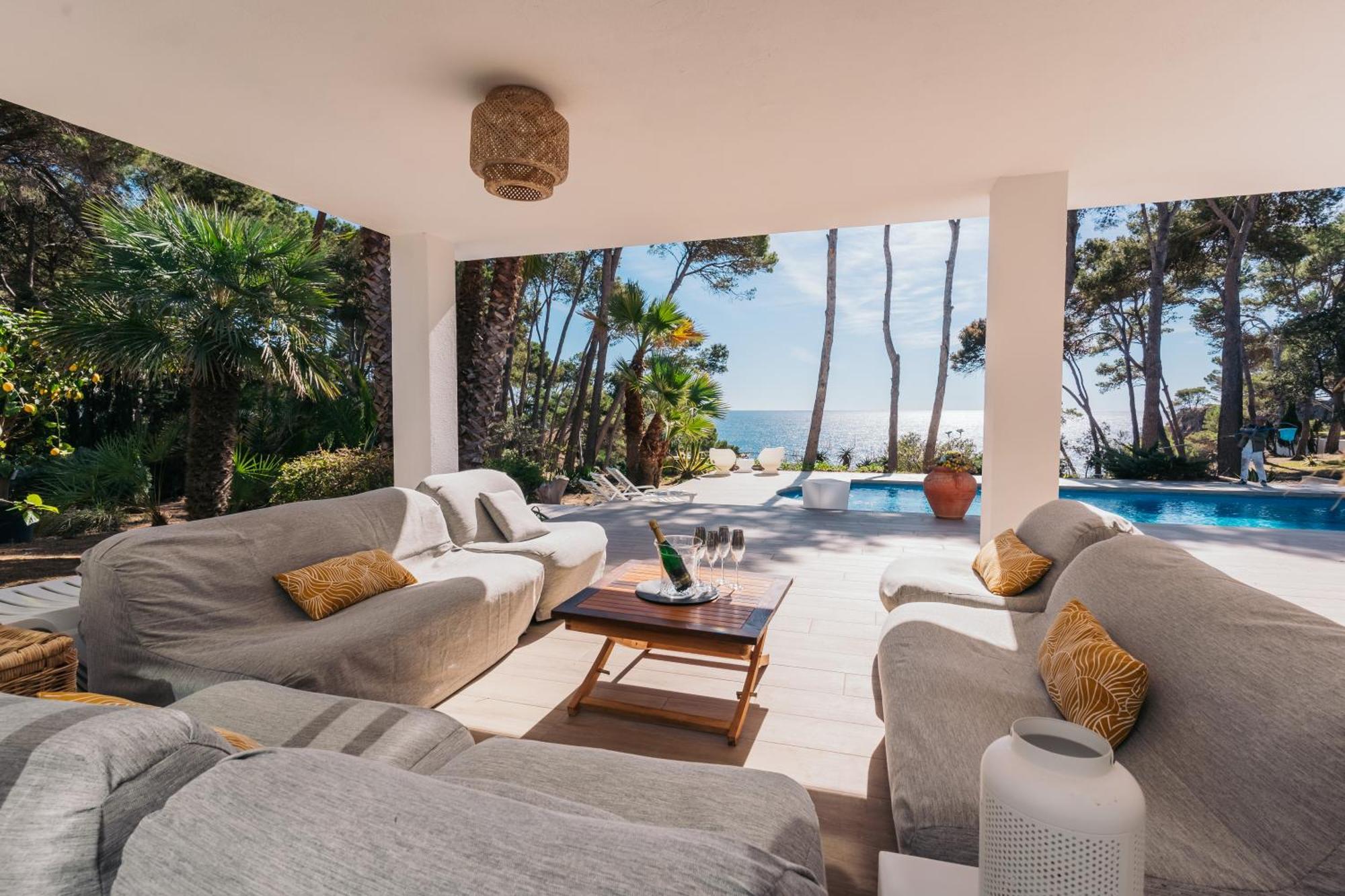 Cala Corbs Villa ปาลามอส ภายนอก รูปภาพ
